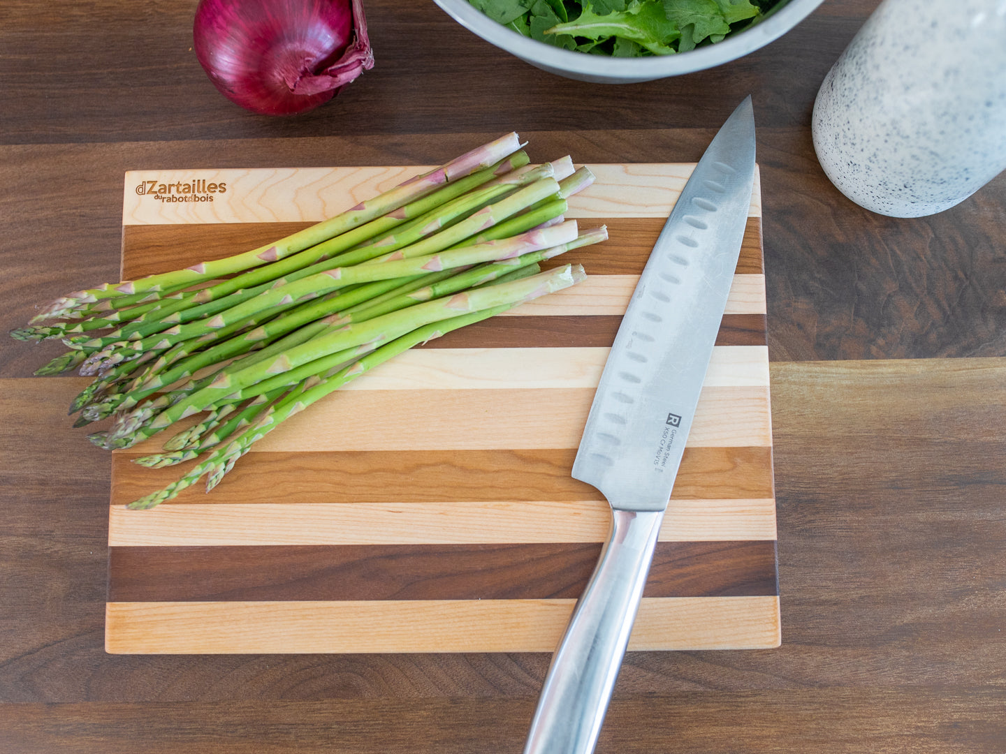 The Unique D-Zartailles Medium Cutting Board